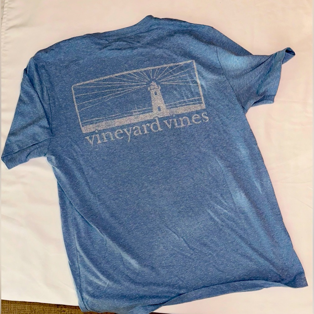 Vineyard Vines T-shirt